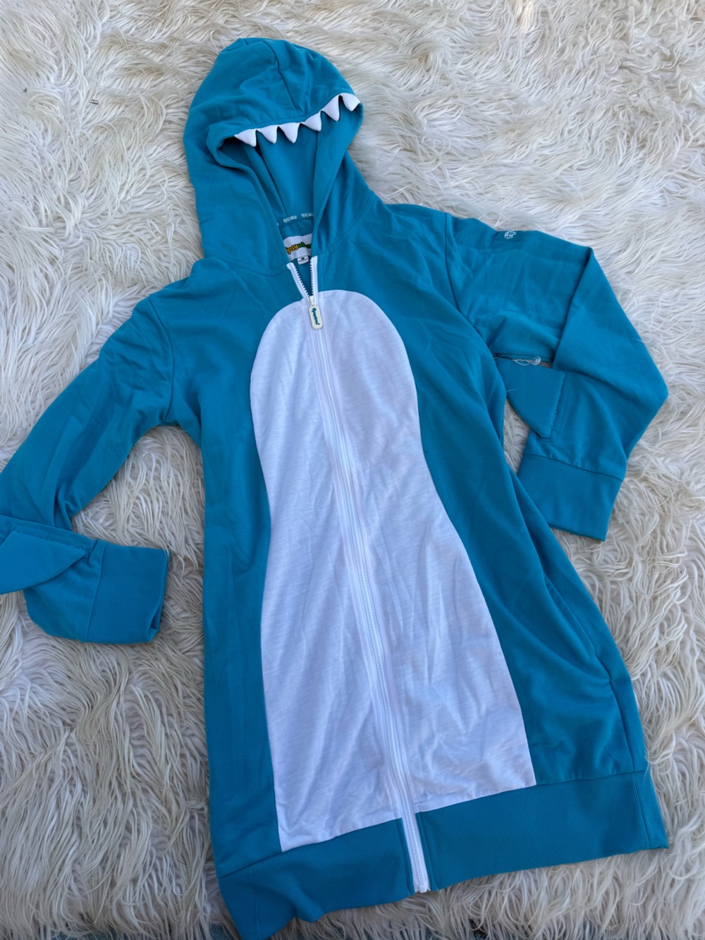 Women’s tipsy elves shark costume (B1)
